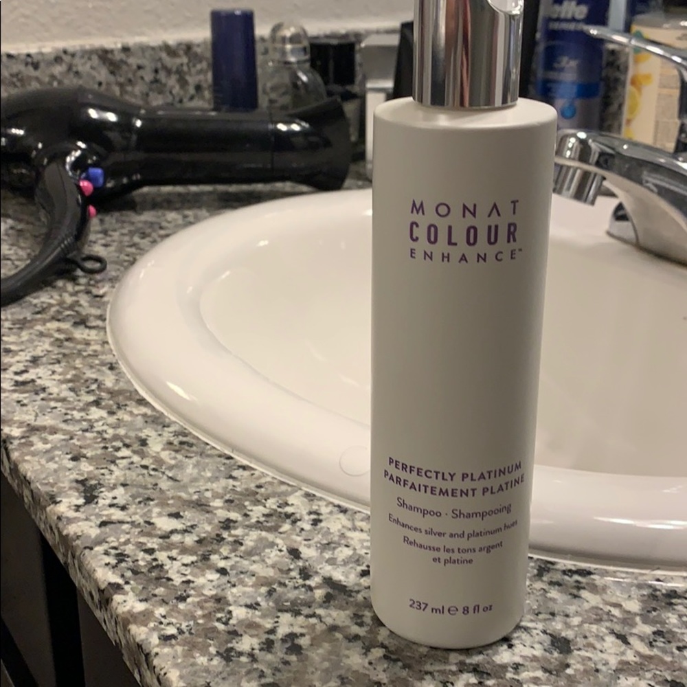 Purple platinum shampoo